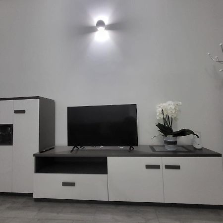 Bilocale Liberty Apartment Viggiu Exterior photo